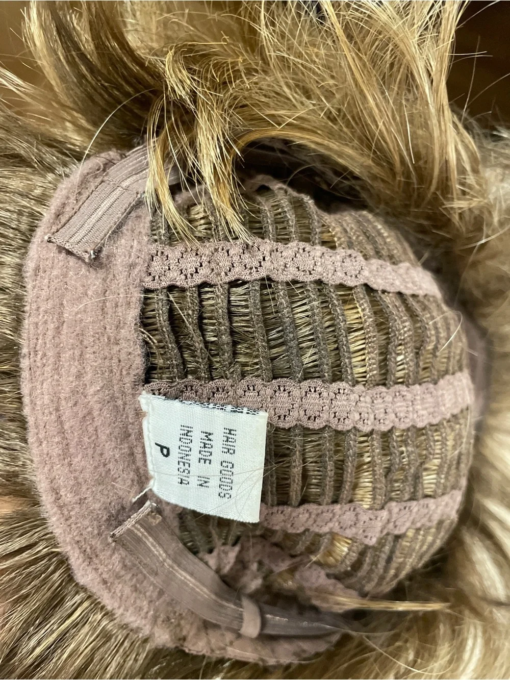 Petite Short Layered Synthetic Wig Brown Blonde Mix Worn Once Like New